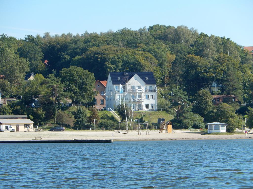 Haus Seeblick Insel Ruegen Lietzow Exterior foto